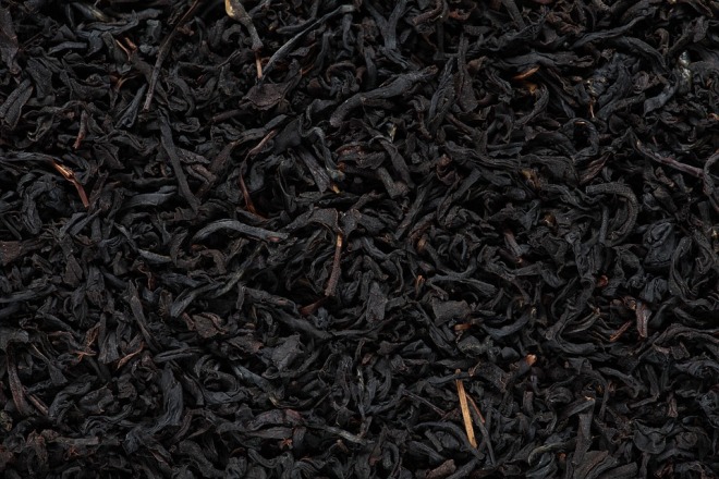 Сухие листья черного чая